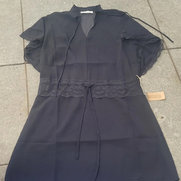 wanderlux Dresses & Skirts - WANDERLUX black lace festival date dress small nwt kimono sleeve keyhole neck